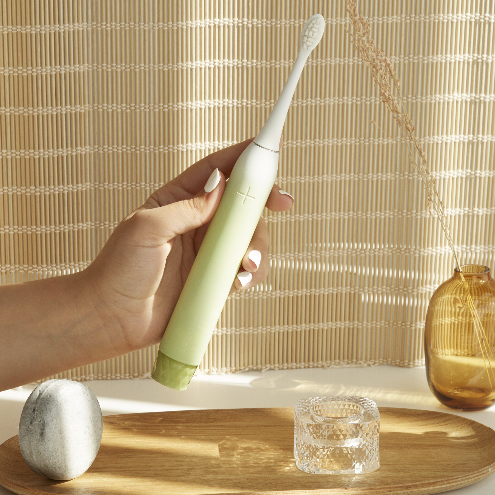 The Science Behind Brushing: Why Electric Toothbrushes Outperform Manual Ones