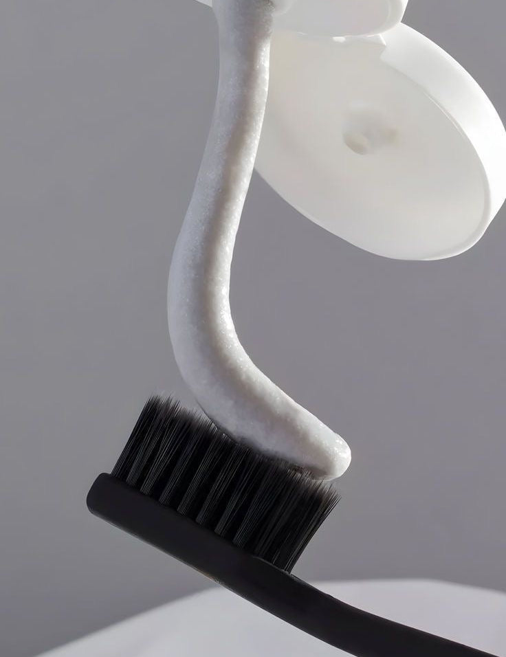 How to Choose the Right Toothpaste: Trends & Tips